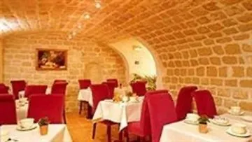 Hotel Des 3 Poussins Parijs