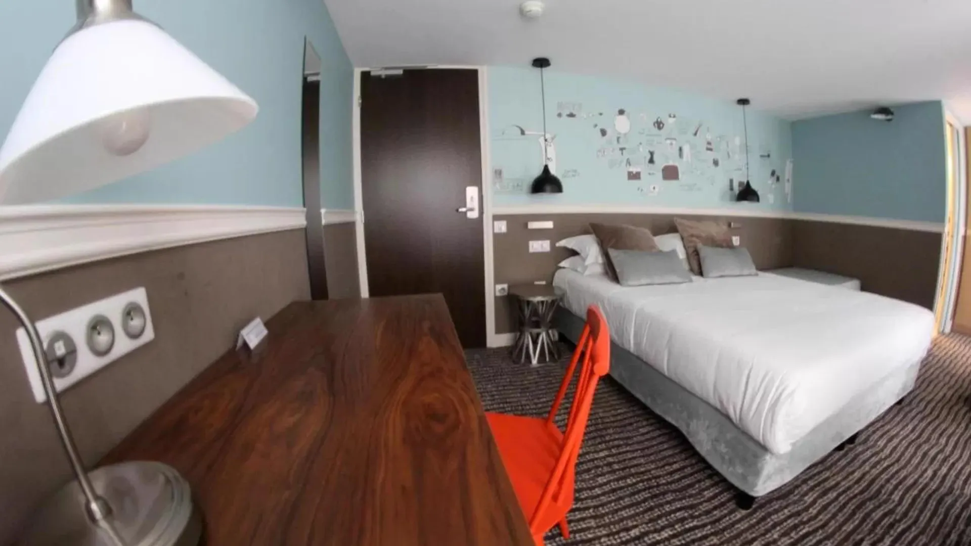 Des 3 Poussins Hotel