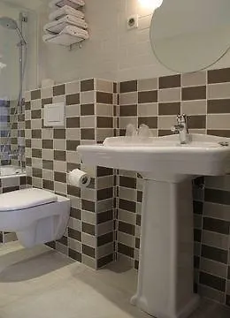 Hotel Des 3 Poussins 3*