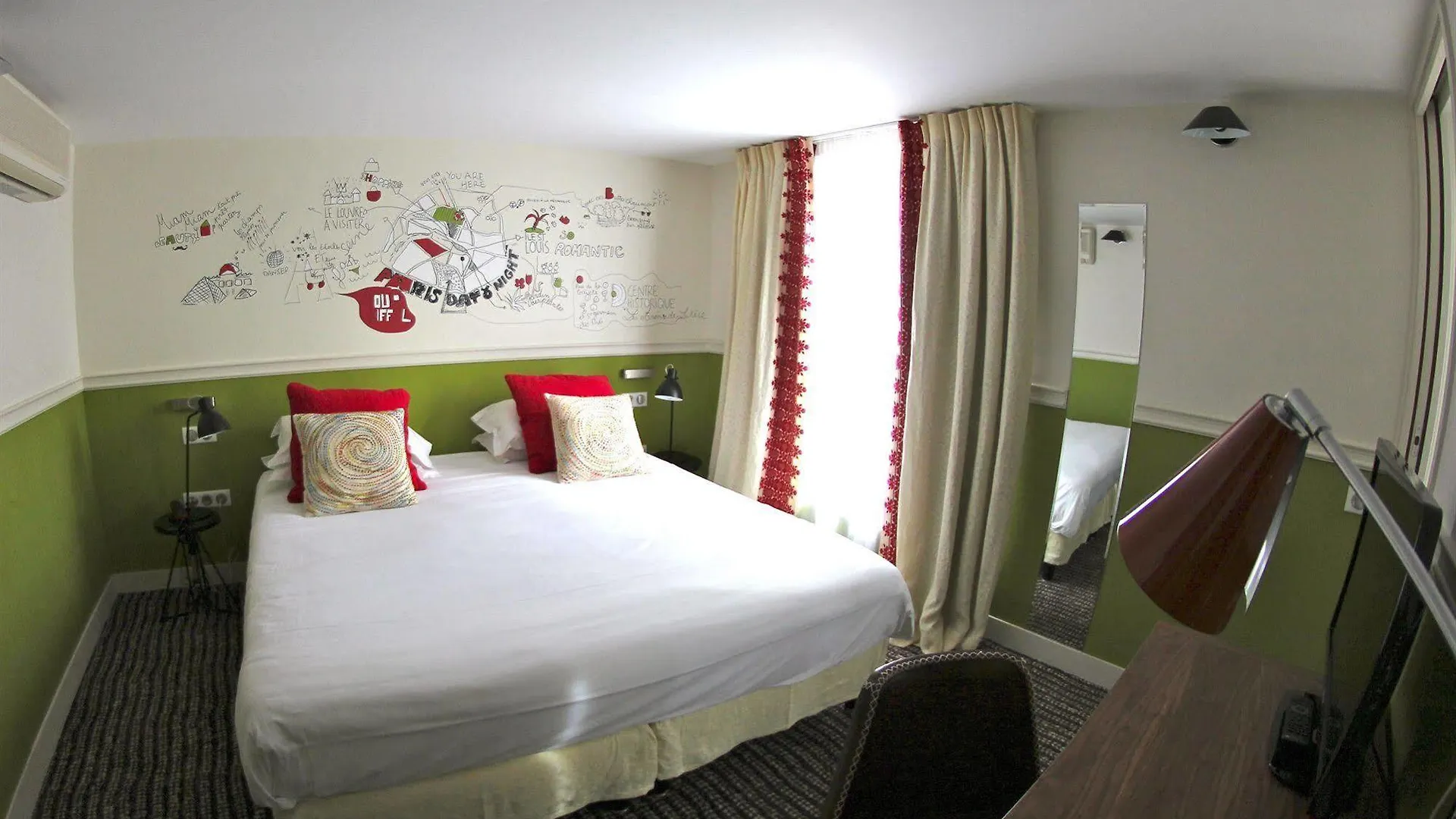Des 3 Poussins Hotel