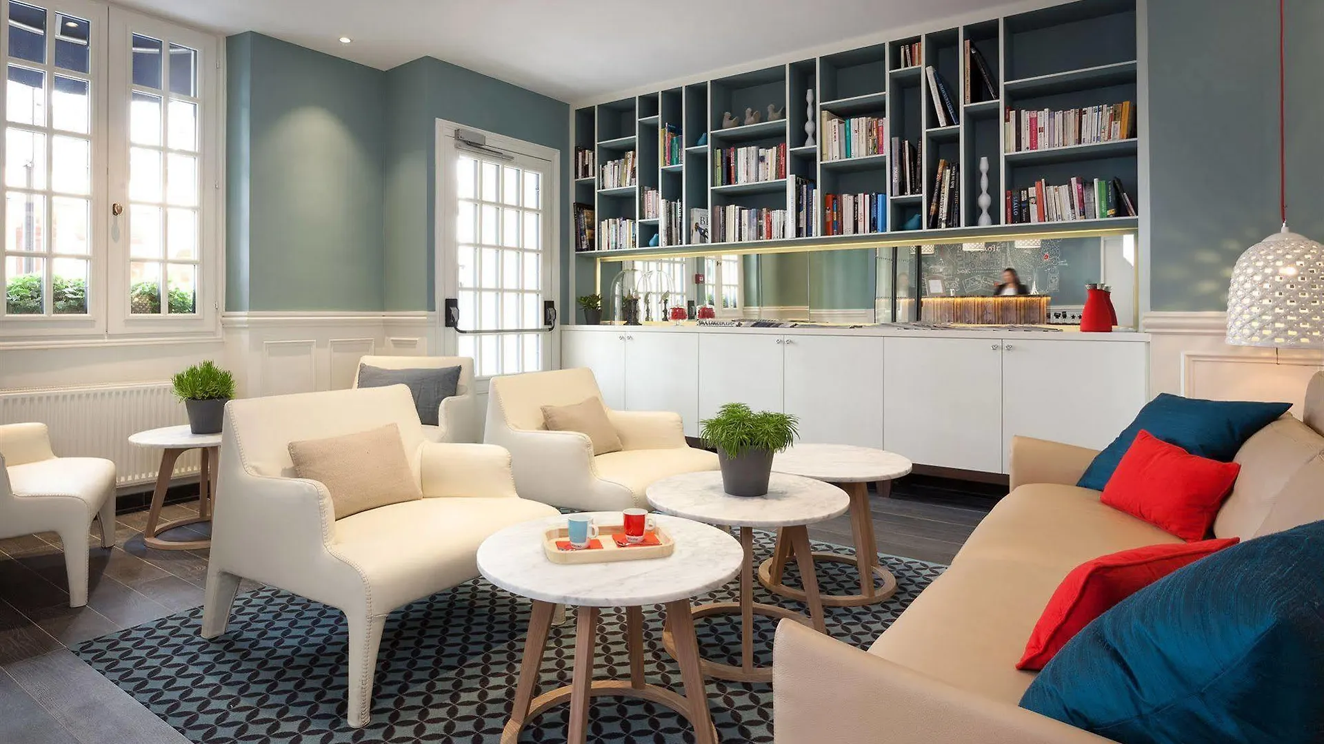 Hotel Des 3 Poussins Paris